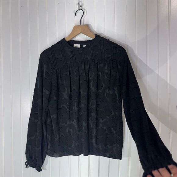 Wilfred by Aritzia Black Textured Floral Blouse S Romantic Goth Cottagecore Top - Picture 2 of 10